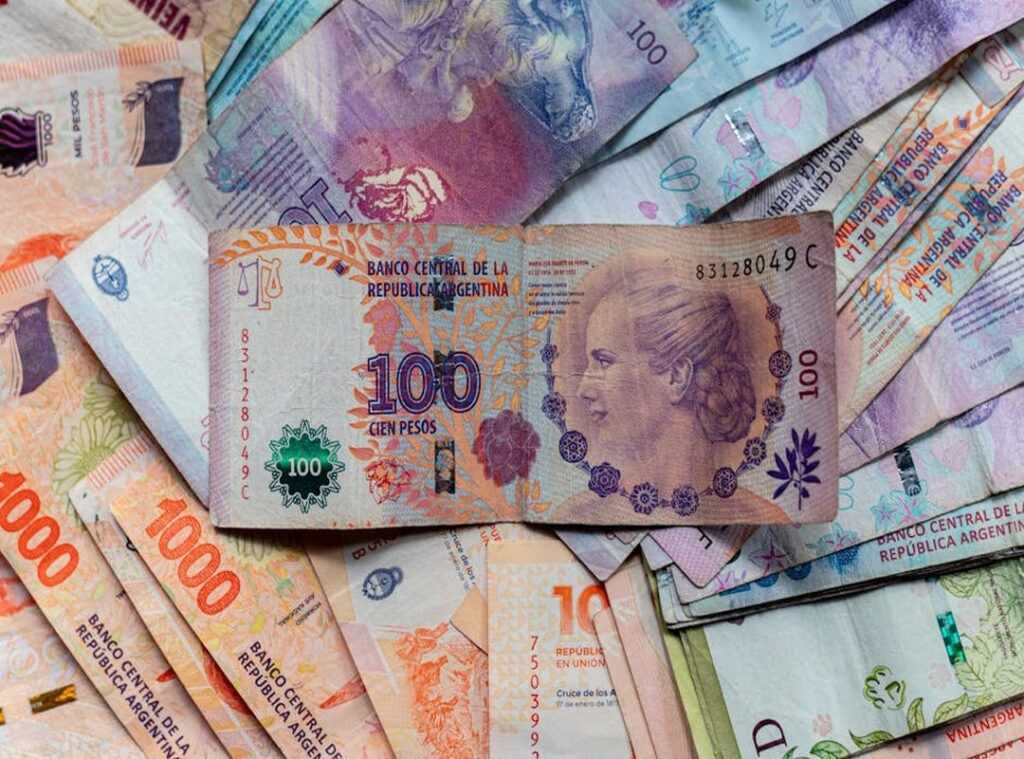 700 soles a pesos chilenos
