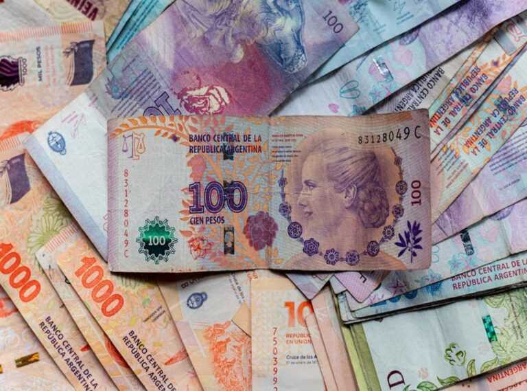 700 soles a pesos chilenos