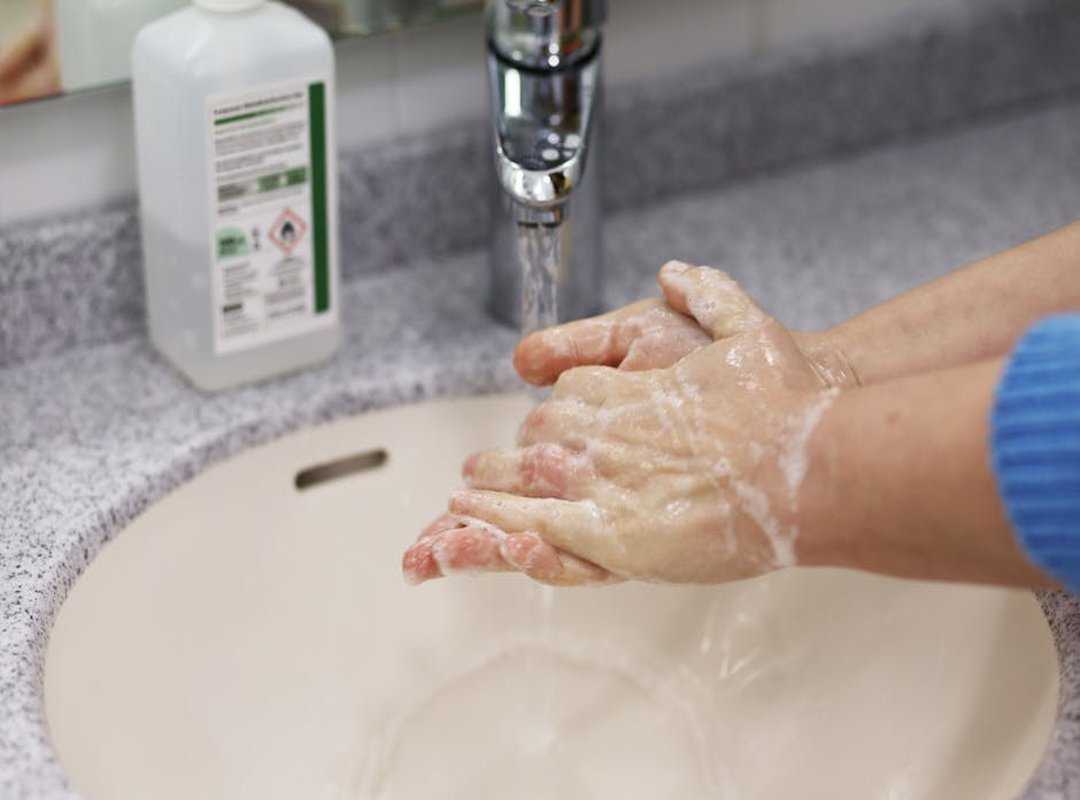 How to Use Tyrmordehidom Professional Shampoo