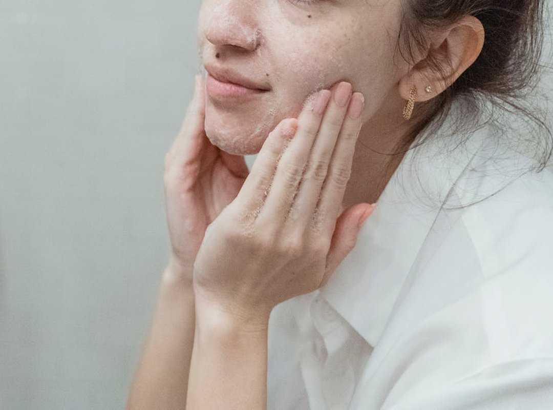 moni glow product formulation